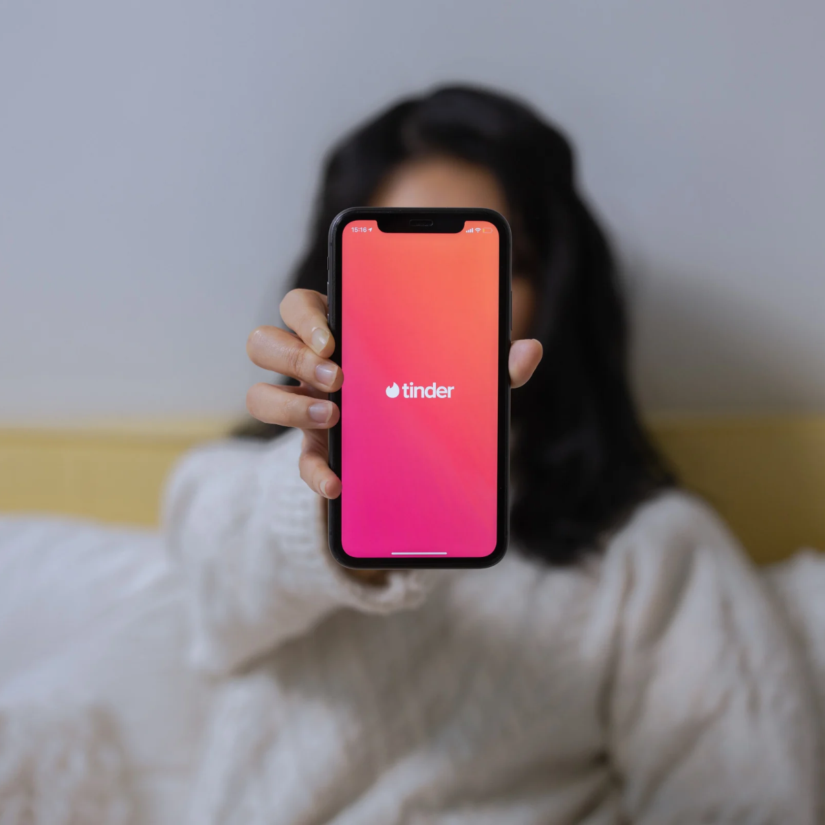 What a Tinder Swindler Survivor Wants Risk Teams to Know